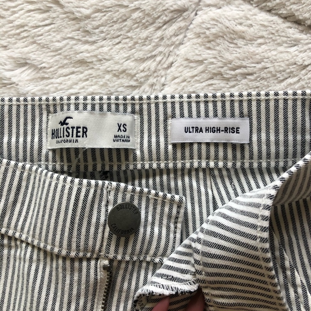 Ultra High Rise Striped Pants - Picture 3 of 3